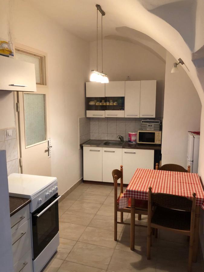 Apartman Becsi Utca Σόπρον Εξωτερικό φωτογραφία